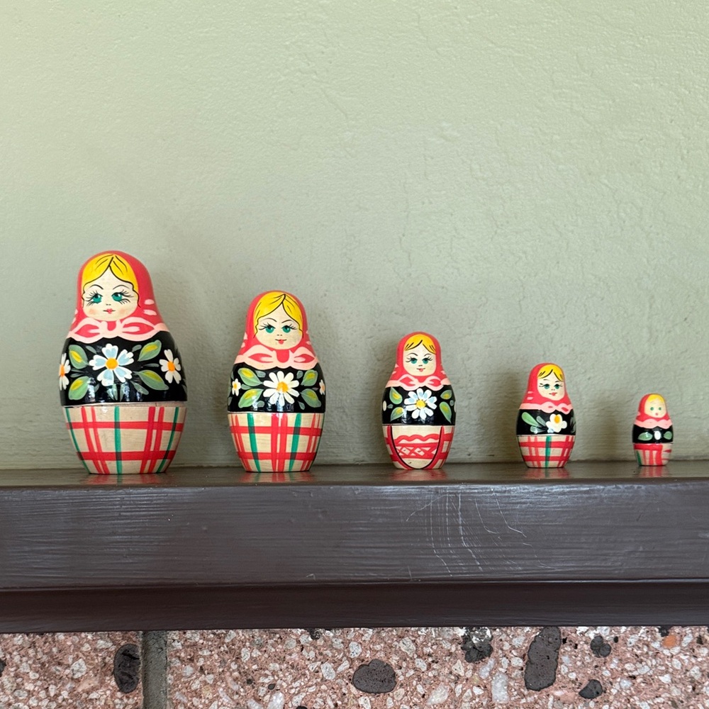 🩷 The CUTEST-EVER! 5 Colorfully Painted Nesting Dolls for a Room/Shelf Display!